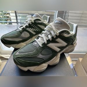 New Balance 9060 Green Mens 11